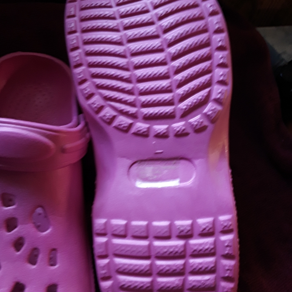 Clogs - Picture 2 of 2